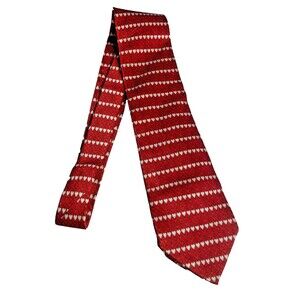 #7887 HALLMARK HEARTS RED SEASONAL CONCEPTS SILK NECKTIE 4 X 57